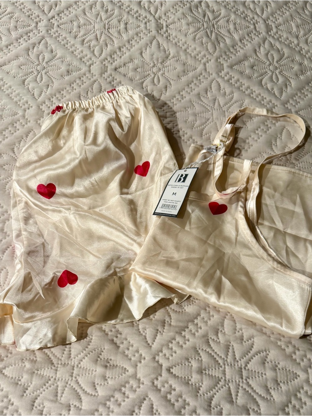 Abella Cream Satin Heart Cami & Shorts Sleep Set with Red Hearts - M